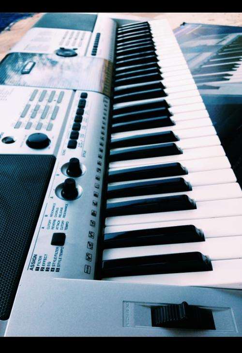 Yamaha PSR403 Keyboard