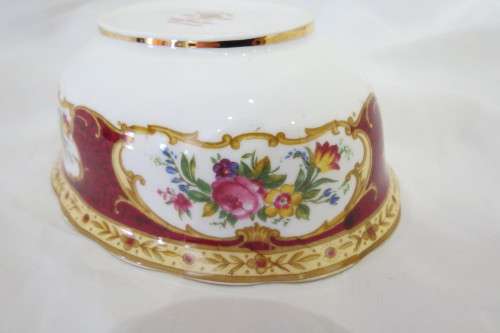 Royal Albert Lady Hamilton Oval Sugar Bowl