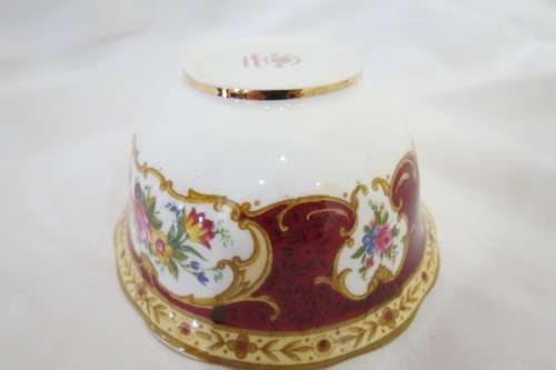 Royal Albert Lady Hamilton Oval Sugar Bowl