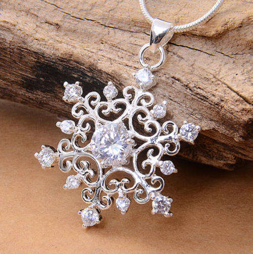 925 Sterling Silver Snowflake Pendant