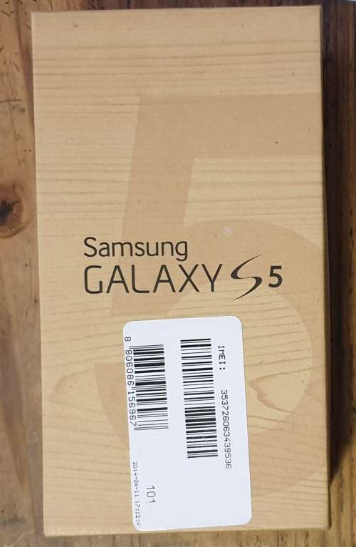 BRAND NEW SAMSUNG GALAXY S5 16GB Charcoal Black + FREE CASE - @ R1 NO RESERVE