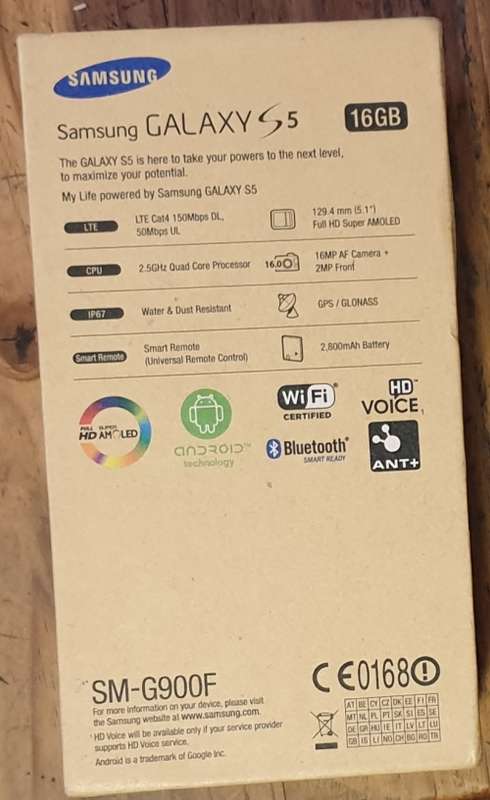 BRAND NEW SAMSUNG GALAXY S5 16GB Charcoal Black + FREE CASE - @ R1 NO RESERVE