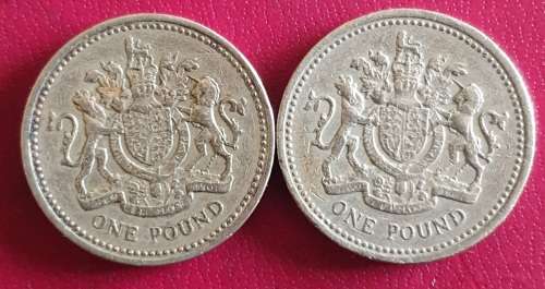 1993 ELIZABETH II - 1 POUND COIN and UPSIDE DOWN ERROR 1 POUND COIN @ R1 NO RESERVE