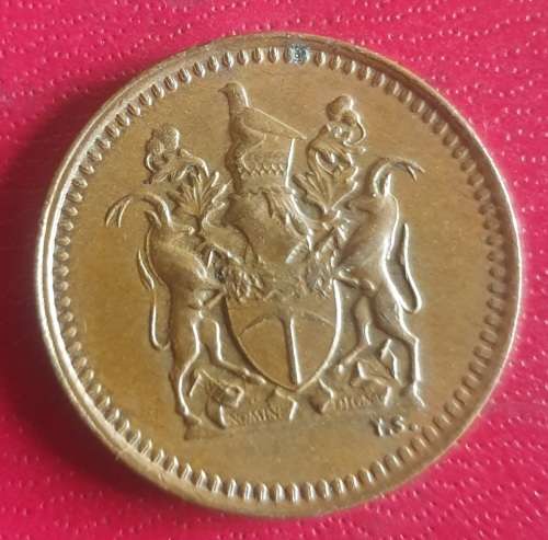 EXTREMELY RARE HIGH GRADE 1972 RHODESIA 1/2  CENT - ONLY 2 000 000 MINTED  @ R1 NO RESERVE