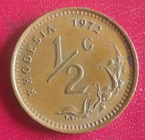 EXTREMELY RARE HIGH GRADE 1972 RHODESIA 1/2  CENT - ONLY 2 000 000 MINTED  @ R1 NO RESERVE