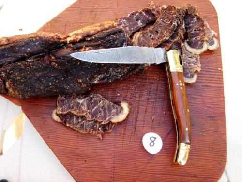 EKSKLUSIEWE GESKENK. DAMASCUS Biltong Mes vir die MAN, SEUN, PA of SKOON PA in jou lewe
