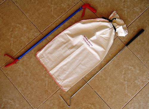 CHRISTMAS GIFT FOR MEN. SNAKE CATCHING COMBO. 40" Snake Tong + Snake hook + FREE Snake Bag COMBO.