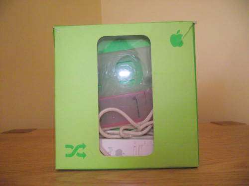 2 X Apple iPod shuffl 512MB