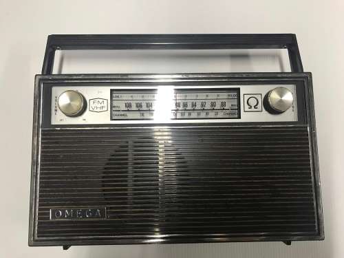 Vintage OMEGA FM VHF Radio