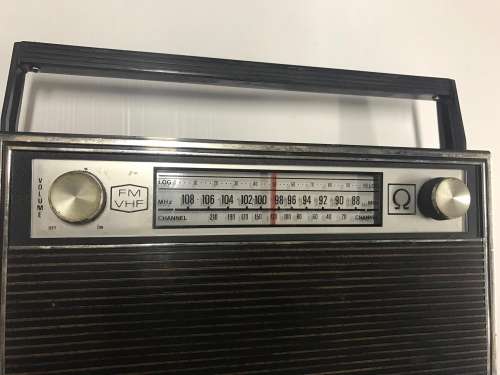 Vintage OMEGA FM VHF Radio