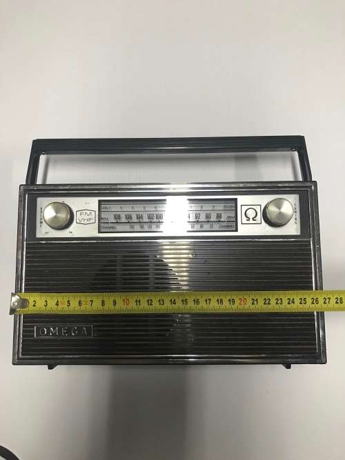 Vintage OMEGA FM VHF Radio