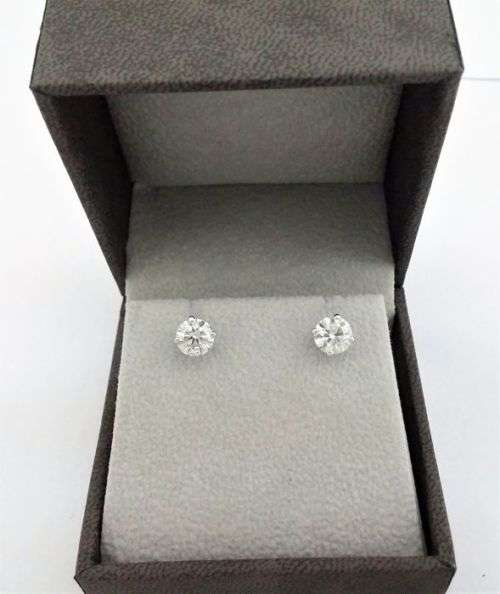 1.00ct brilliant round natural diamond earrings certified color J VSclarity set on white gold studs