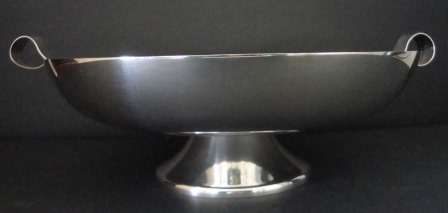 A1 SILVER PLATED FRUIT BOWL PEDESTAL BASE DIAMETER 26CM  ENGRAVED ARTHUR GARDEN 1983 VINTAGE/ RETRO