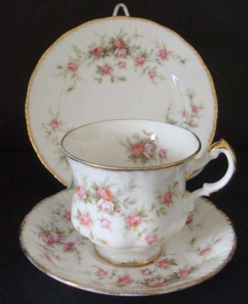 PARAGON VICTORIANA ROSE TRIO 1