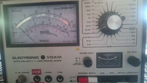 HIOKI Japan Volt Amp Ohms meter 205FET. Vintage Retro Not tested.