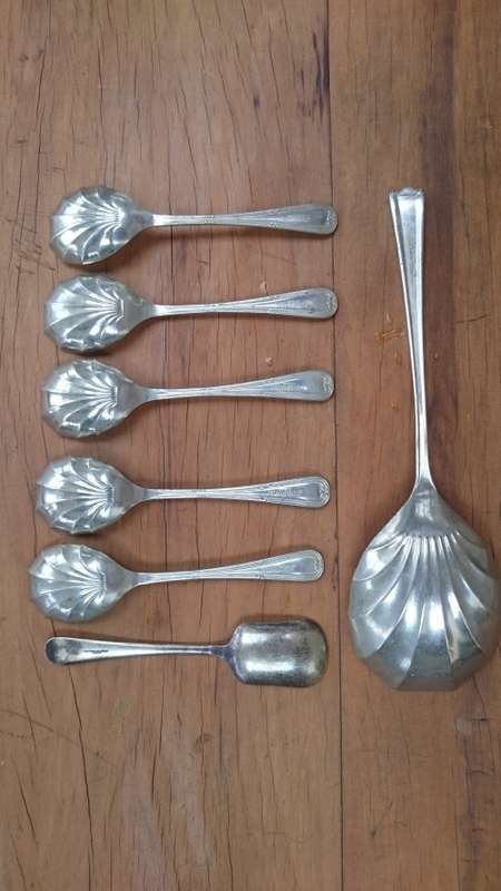 Nickel Silver Sheffield England Clam shaped Dessert Spoons + Sugar spoon