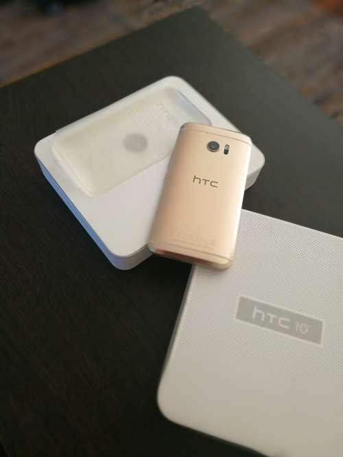 HTC 10 TOPAZ GOLD 32GB **FOR SALE**
