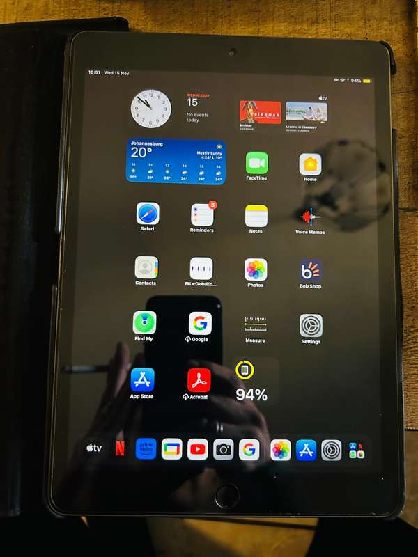 iPad 10.2` 8th Gen (WiFi) 32GB Space Grey - Combo Deal WOW