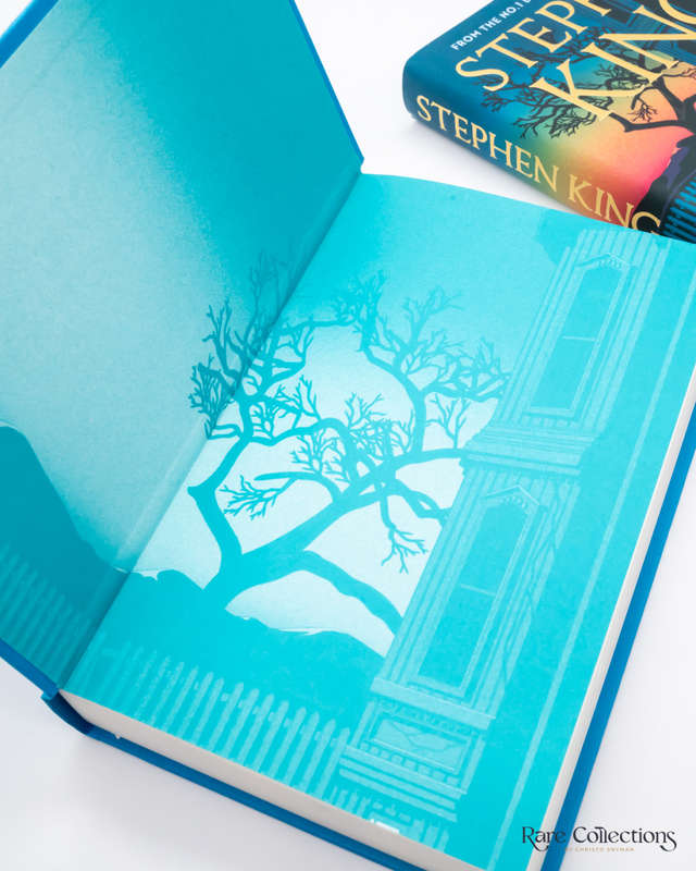 Holly (First Trade Blue Endpapers) by Stephen King