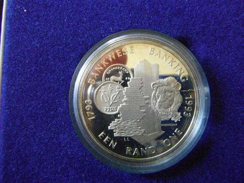 1993 R1 - 100 Years of banking