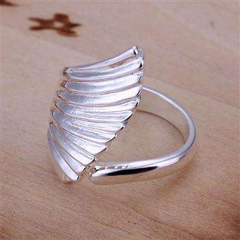 Designer's Silver Angel's Wing Ring *Imported (Size 8)