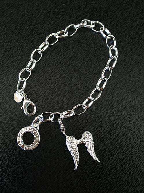 Designer's Silver bracelet with a Angel's Wings Charm*imported