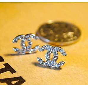 Designer's Crystal Fashion Earrings *Imported