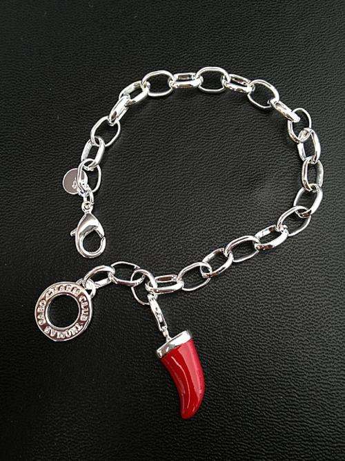 Designer's Silver bracelet with an Chili Charm*imported