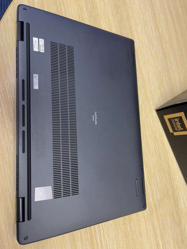 Dell Latitude 9440 14-inch Core i7-1365U 16GB RAM 512GB SSD Win 11 Pro 2-in-1 Laptop