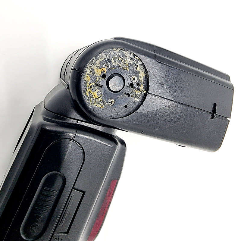2 x Nikon SB900 Flash units - PLEASE READ!!