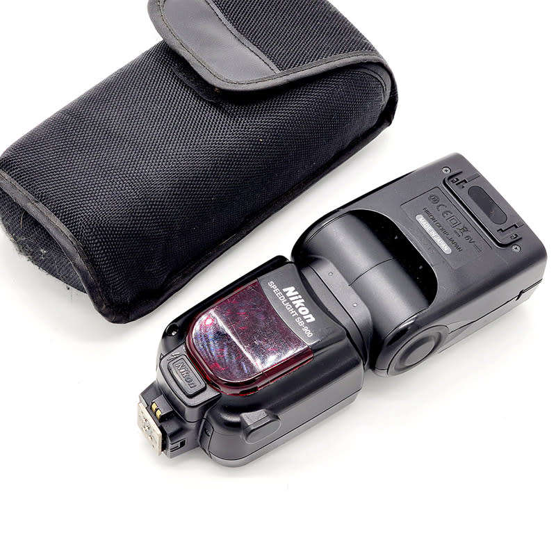 2 x Nikon SB900 Flash units - PLEASE READ!!
