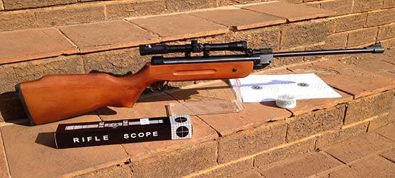 De Luxe B1- 4  4.5mm Air Rifle Kit with Scope, Pellets & Targets
