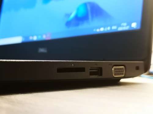 **BRILLIANT** DELL Military Spec 14" Latitude 3480