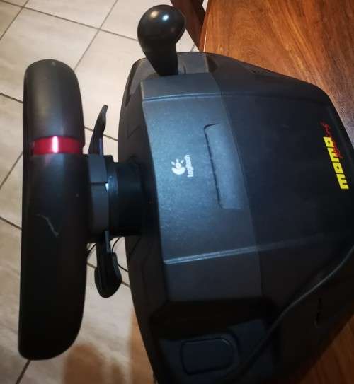 MOMO Racing Force Feedback Wheel