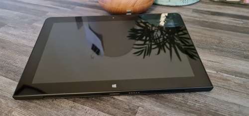 !!As New!! Lenovo Thinkpad 10 `2 in 1` with keyboard, stylus and dock!! Don`t miss out