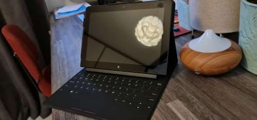 !!As New!! Lenovo Thinkpad 10 `2 in 1` with keyboard, stylus and dock!! Don`t miss out