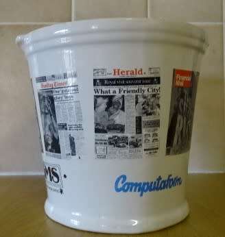 DECORATIVE CERAMIC ICE BUCKET . MEDIA  ITEM