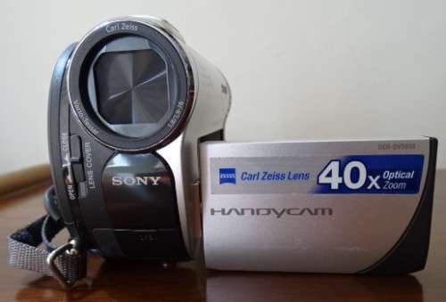 SONY HANDYCAM CARL ZEISS LENS 40X OPTICAL ZOOM