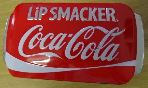 COCA-COLA LIP SMACKER TIN (2011 THE COCA-COLA COMPANY) 15 X 8 X 2CM