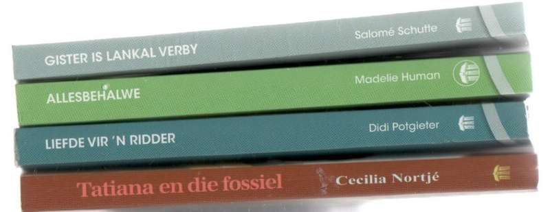 VIER ROMANZA BOEKE, VERSKEIE SKRYWERS