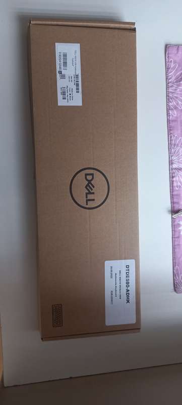Dell S2421HN 24 in 1080p Full HD Monitor + Dell Keyboard !!