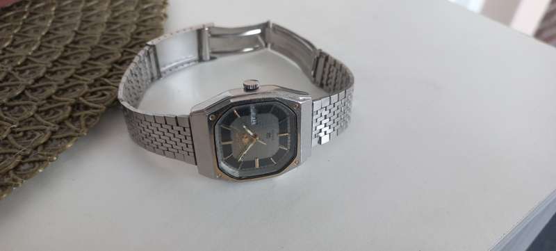 Watch Deal !! -  Vintage RARE Seiko Quartz + OCHSTIN Automatic !!
