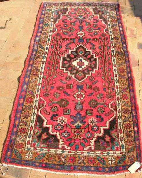 PERSIAN CARPET - STUNNING