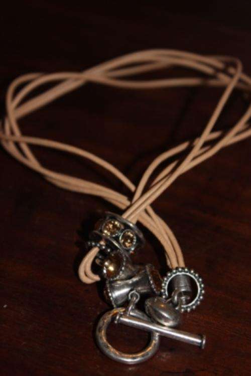 Miglio brown leather necklace with charms
