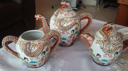 Antique 22-piece Japanese Satsuma Dragon Porcelain Tea Set - excellent condition