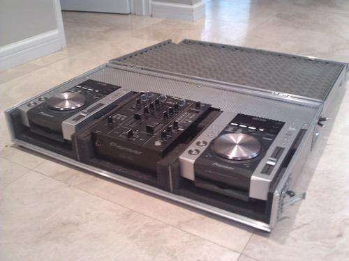 Complete Pioneer set - 2 x CDJ-200's, 1 x DJM400, and custom travel case