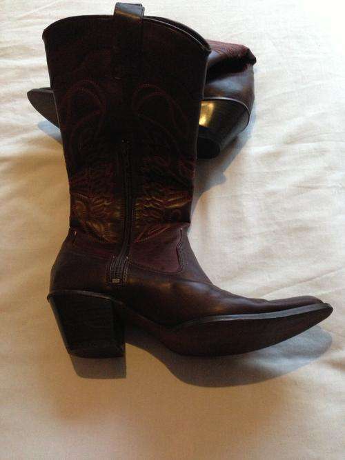 Size 3 used genuine leather used cowboy boots