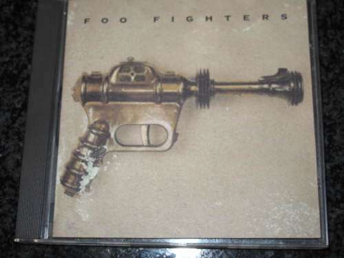 FOO FIGHTERS CDEST2266 U.K PRESS LIKE NEW AFRICAN MUSIC NERDS