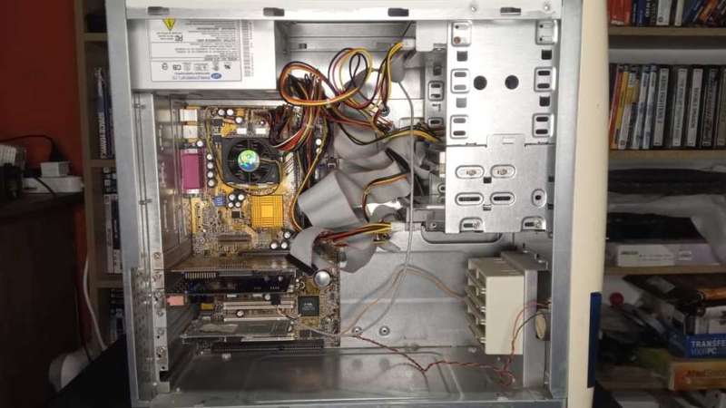 Intel Pentium III Celeron 767MHz