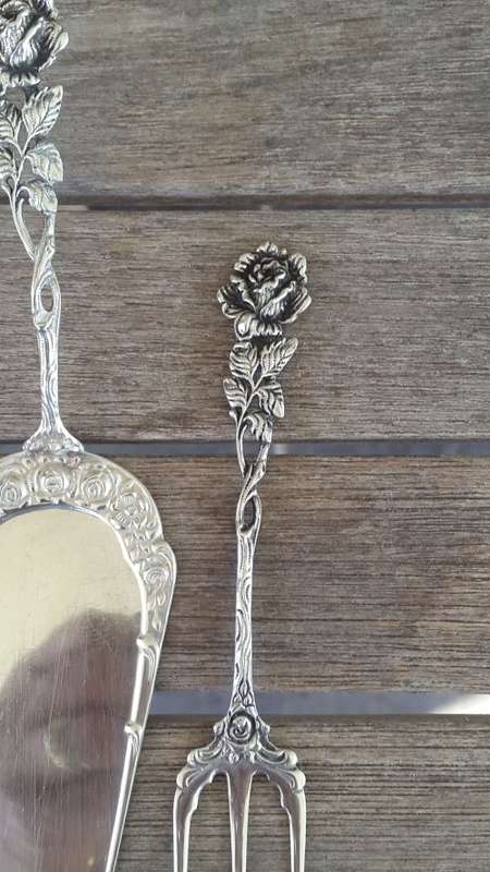 Cake Lifter and Matching Fork. Roses Motif. Silver.